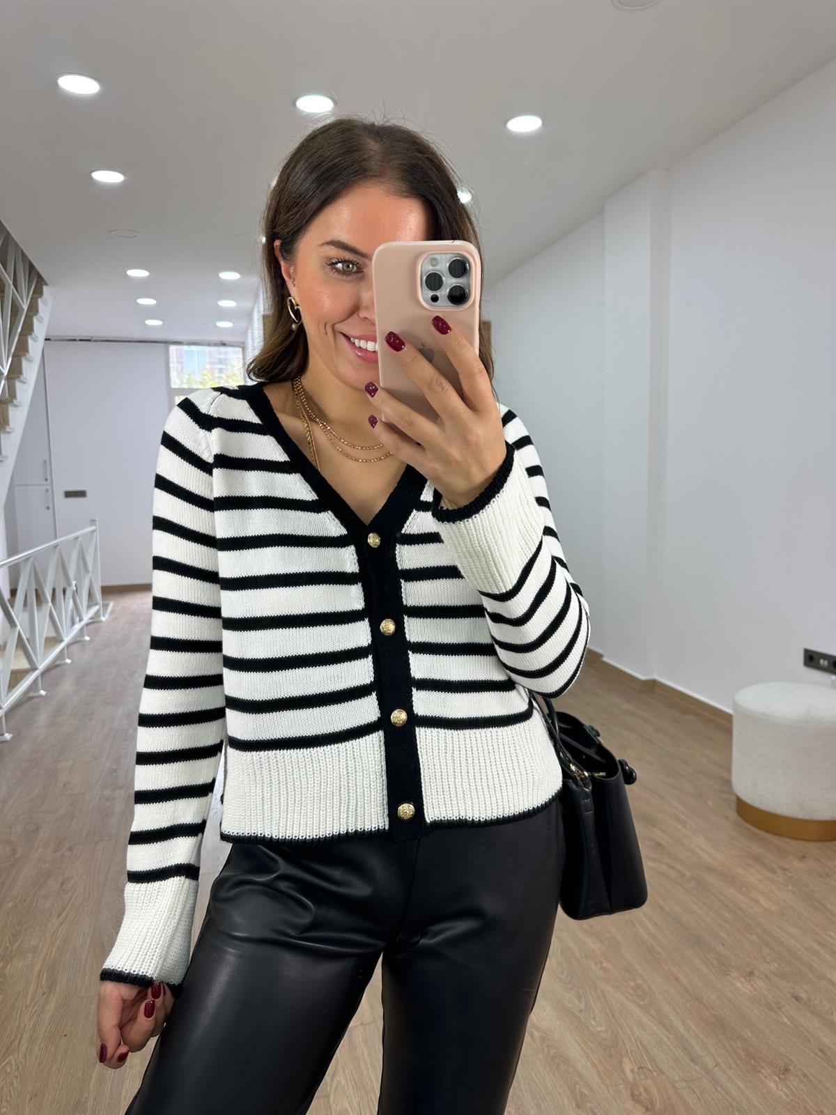 Gold Düğmeli Çizgili Triko Hırka-Ekru