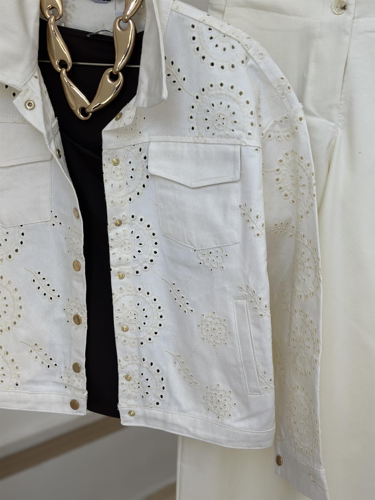 Gold Düğmeli Fisto Detaylı Ceket 