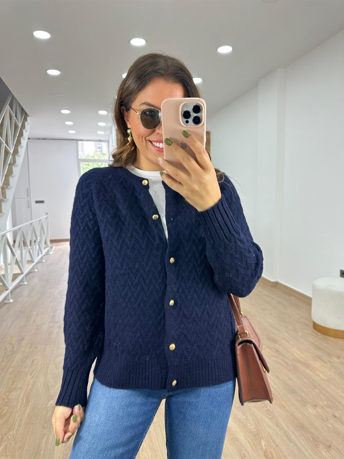 Gold Düğmeli Kabartmalı Yumoş Hırka-Lacivert