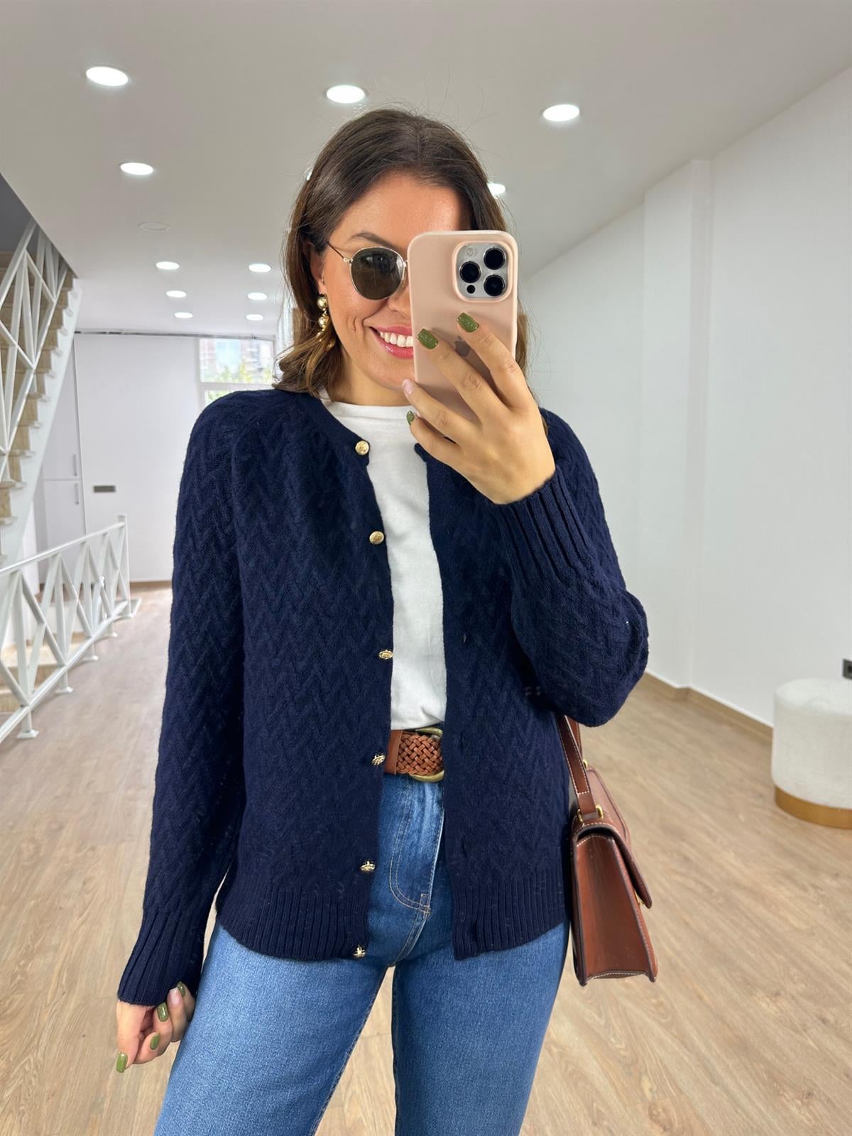 Gold Düğmeli Kabartmalı Yumoş Hırka-Lacivert