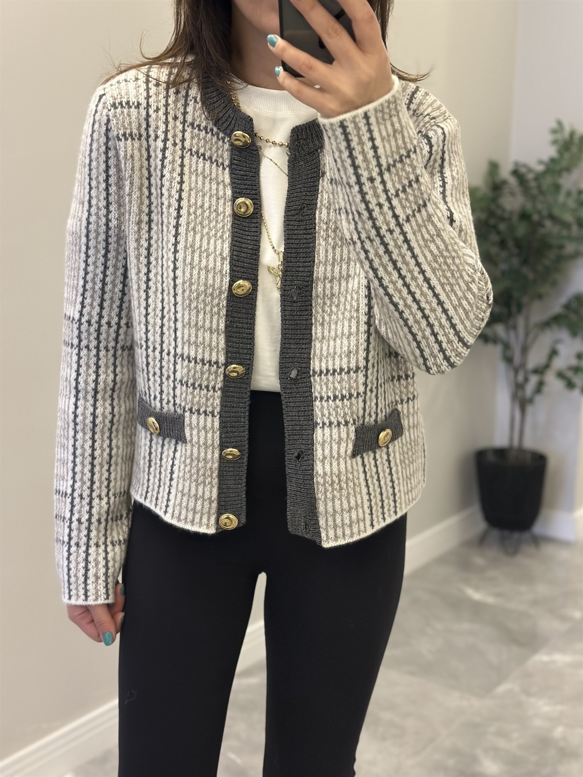 Gold Düğmeli Kaz Ayağı Desen Hırka 