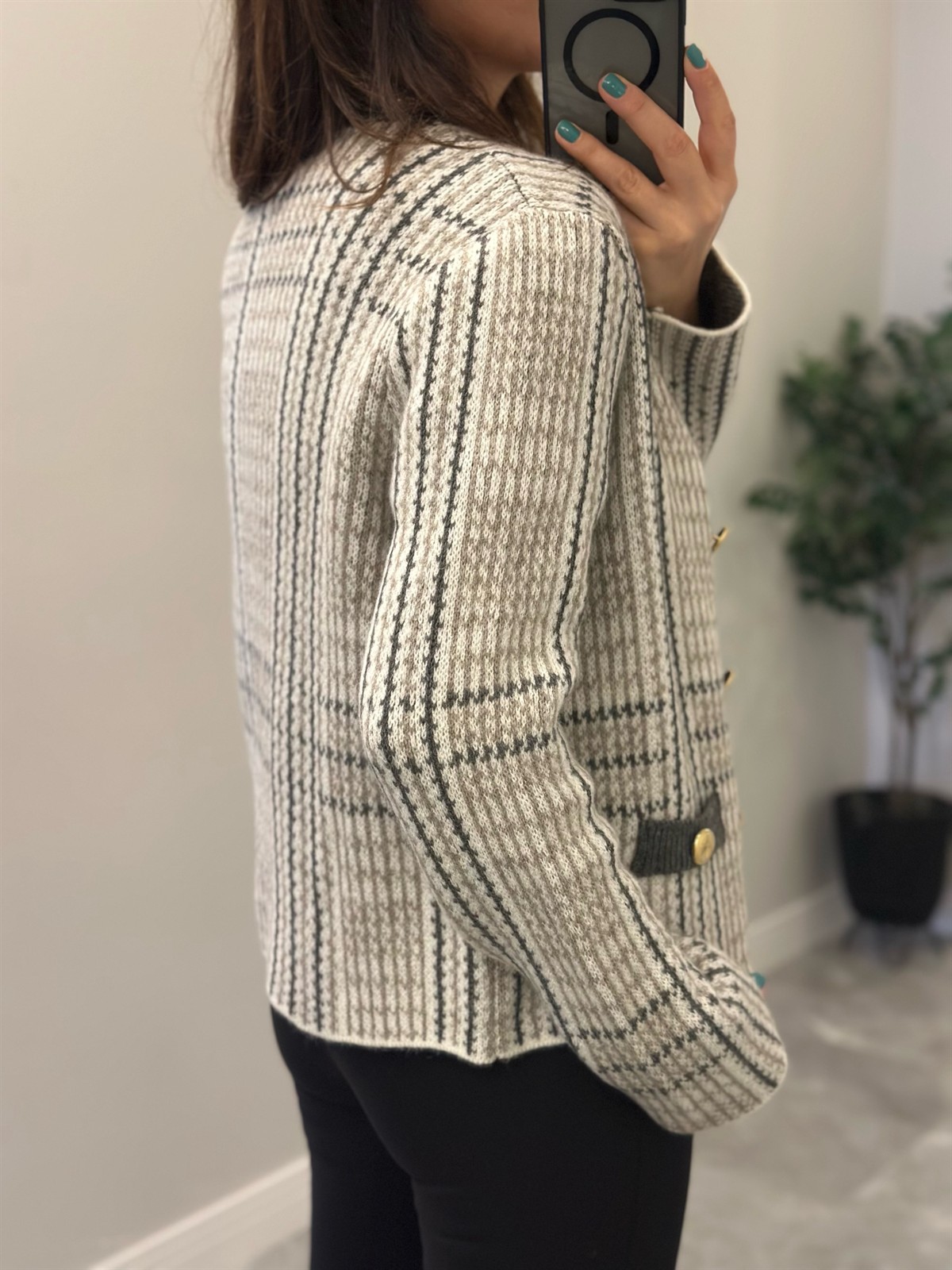 Gold Düğmeli Kaz Ayağı Desen Hırka 