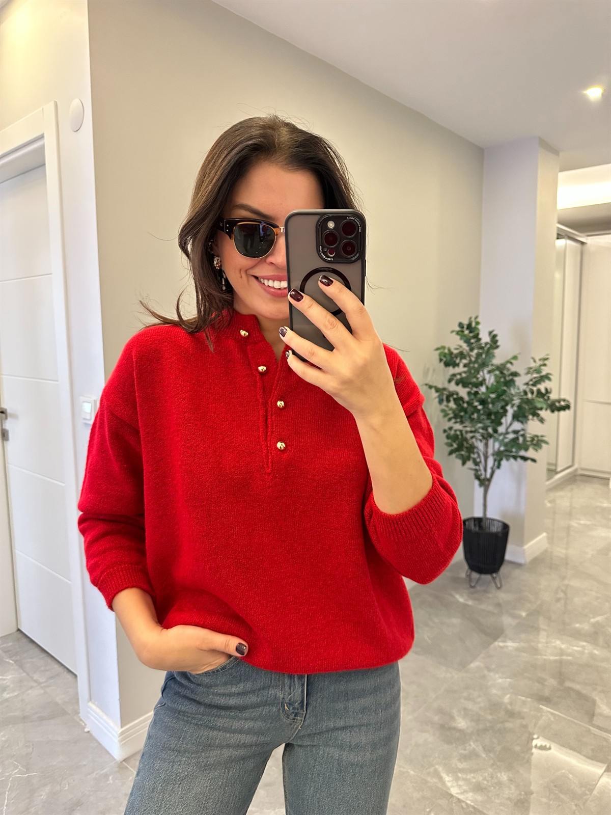 Gold Düğmeli Kazak - Kırmızı