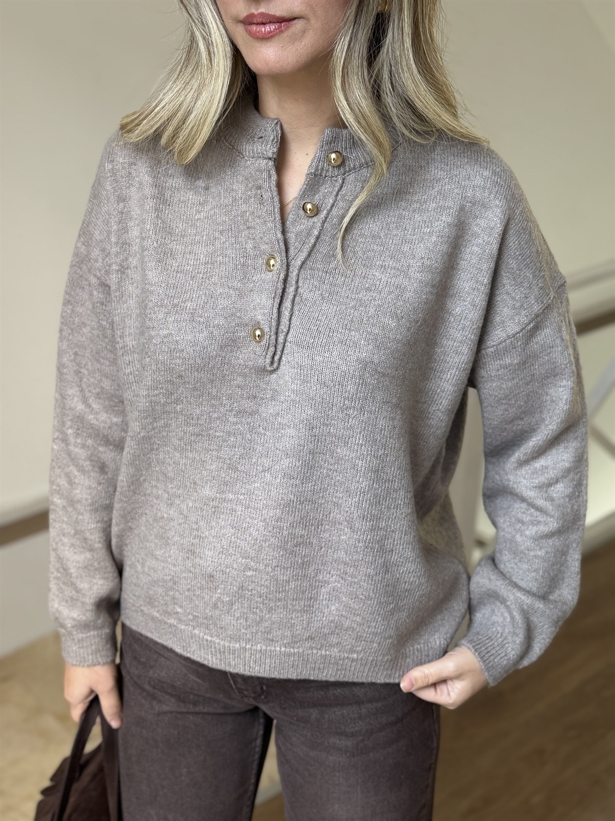 Gold Düğmeli Kazak - Vizon 