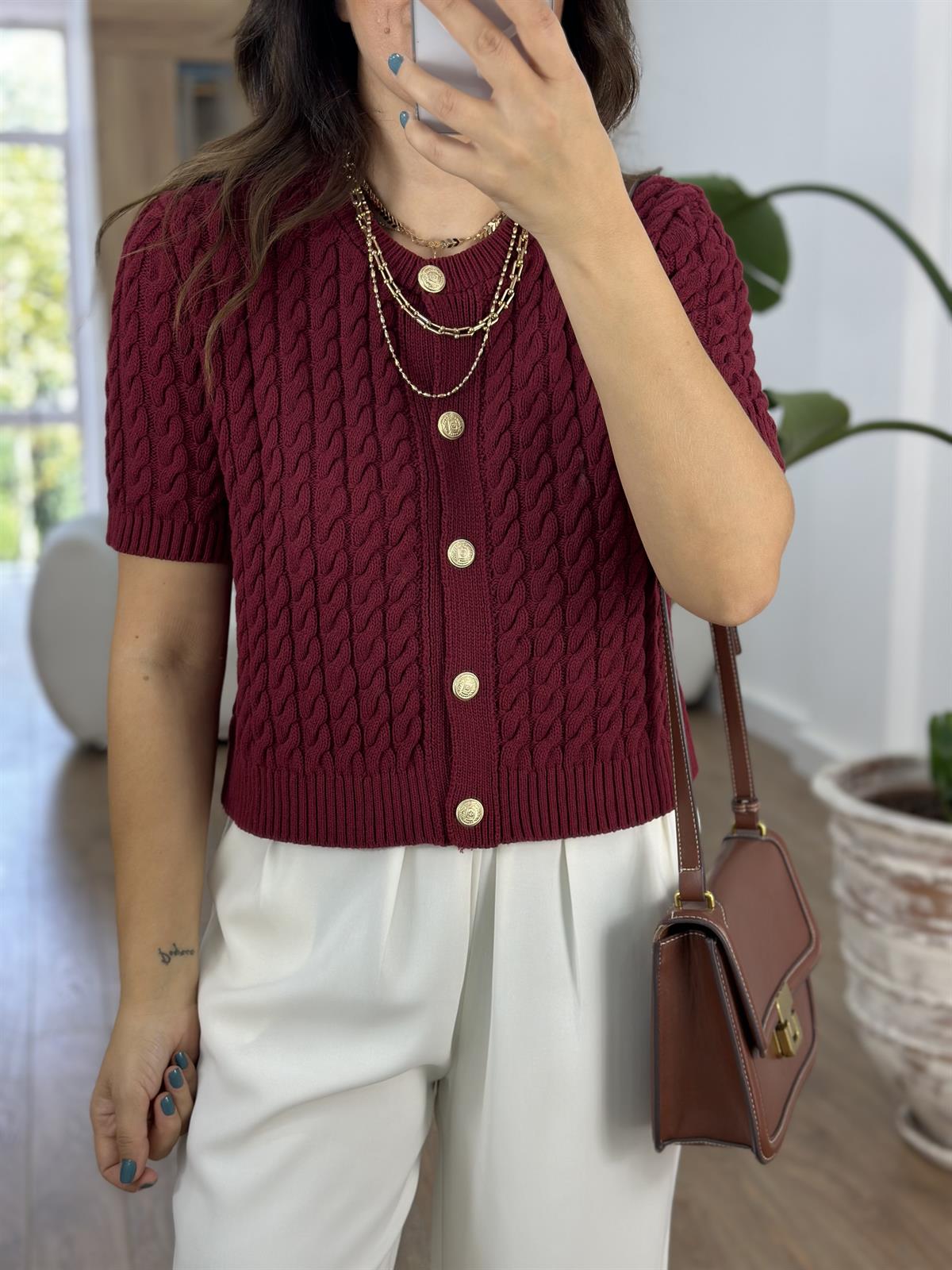 Gold Düğmeli Örgü Desenli Hırka - Bordo