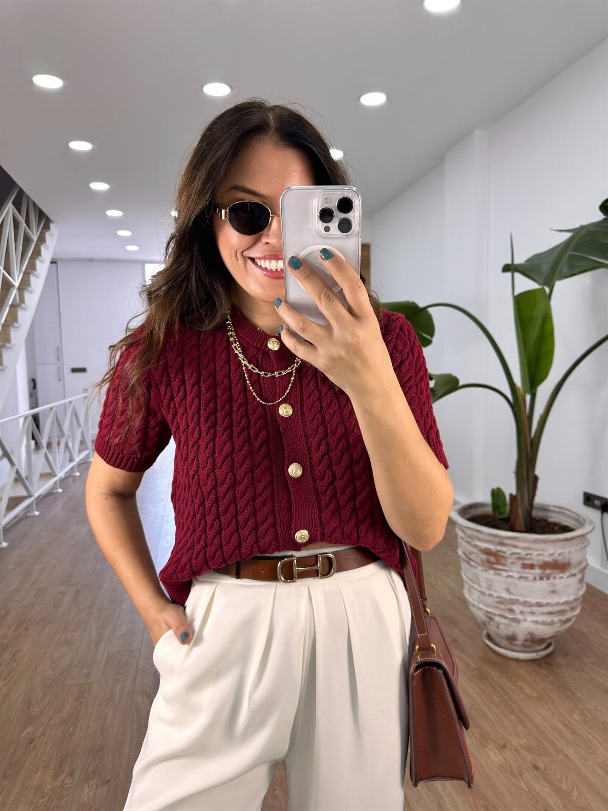 Gold Düğmeli Örgü Desenli Hırka - Bordo