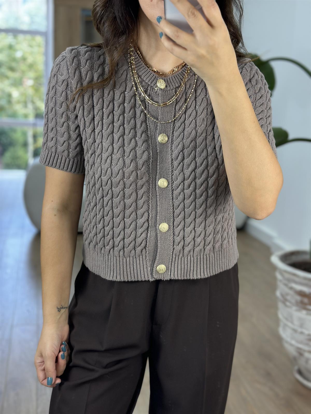 Gold Düğmeli Örgü Desenli Hırka - Vizon