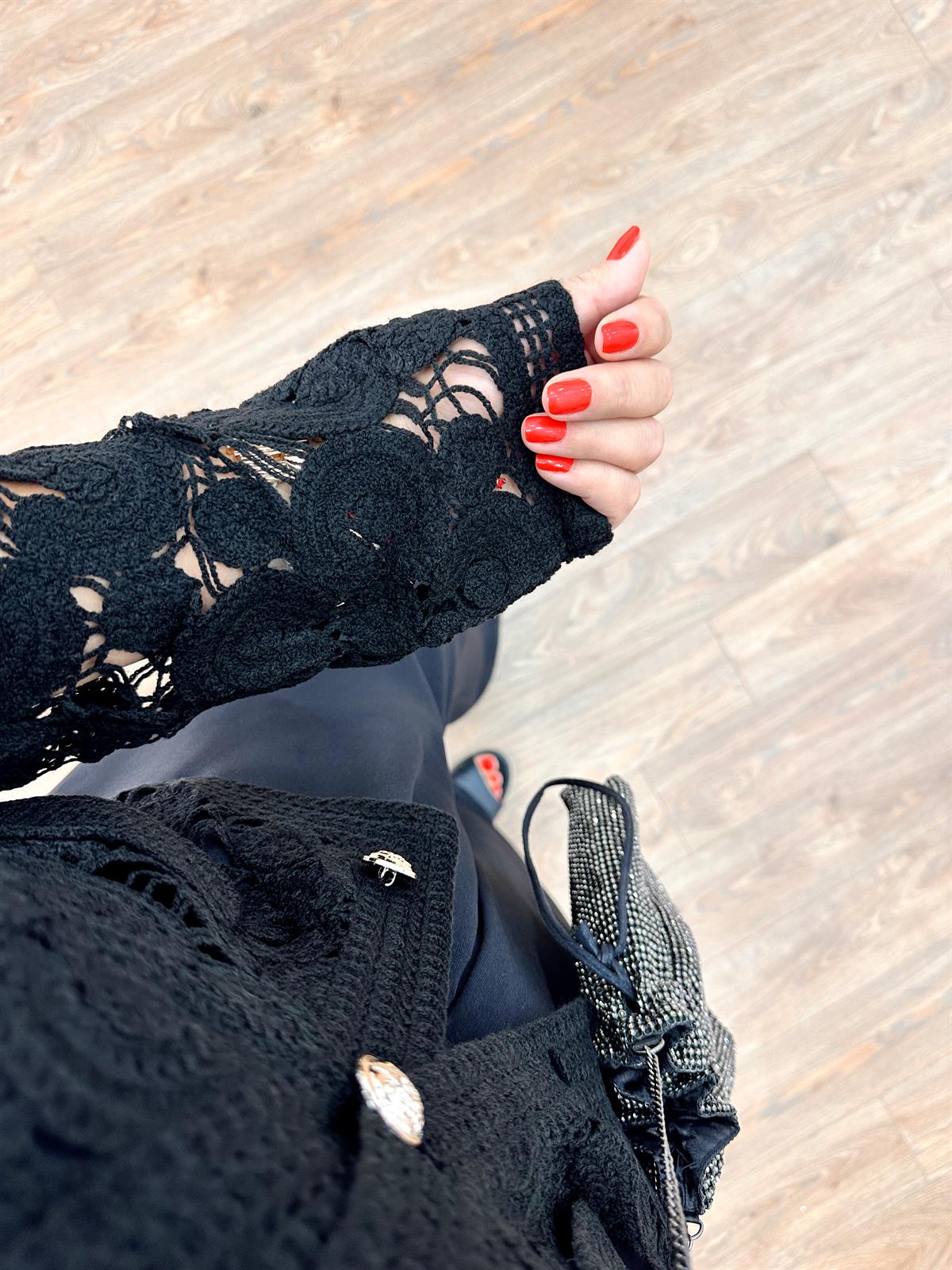 Gold Düğmeli Örme Hırka - Siyah