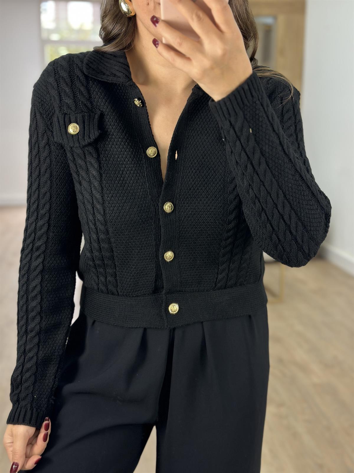 Gold Düğmeli Polo Yaka Saç Örgü Desen Hırka-Siyah