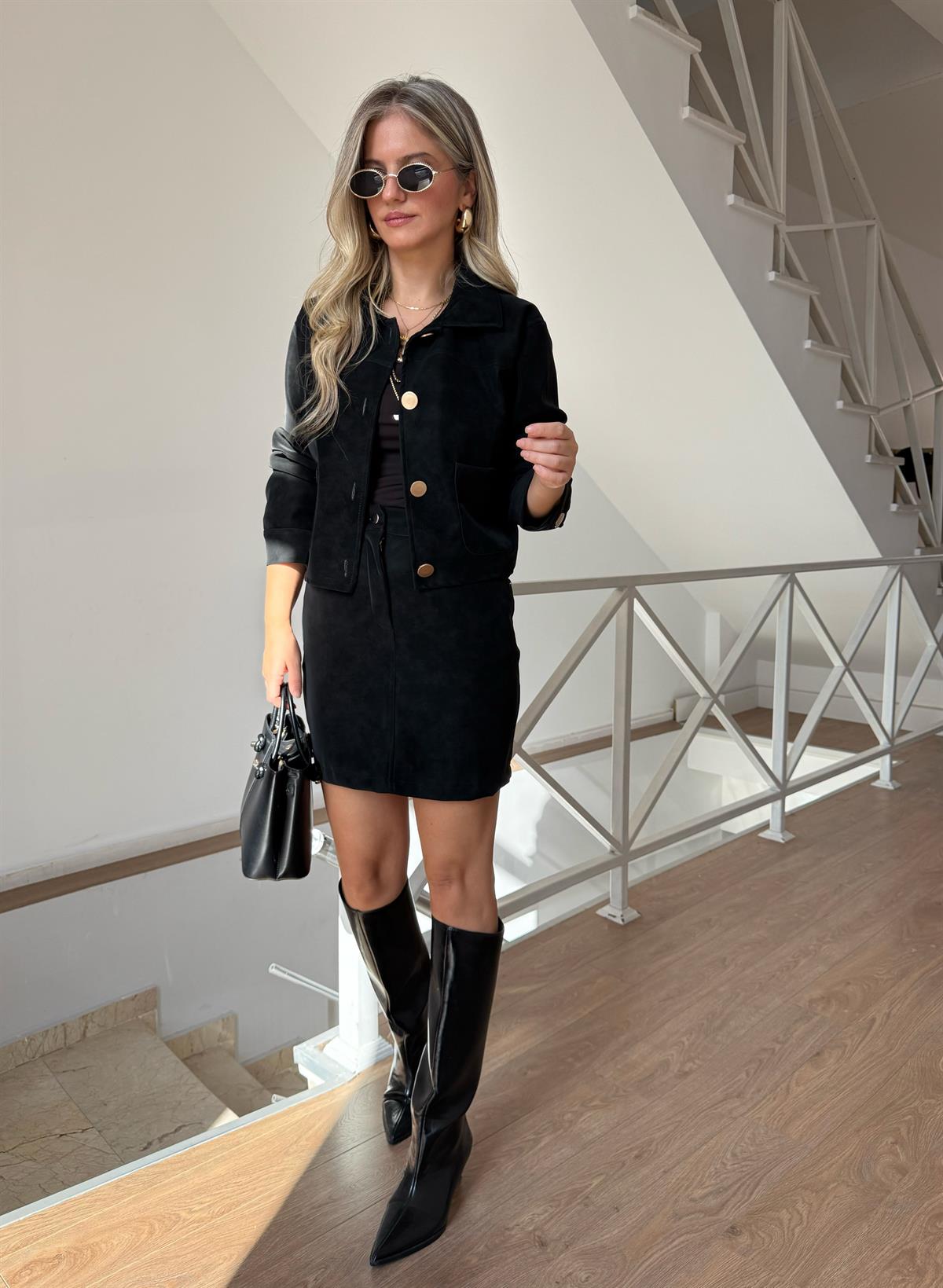 Gold Düğmeli Premium Süet Ceket - Siyah