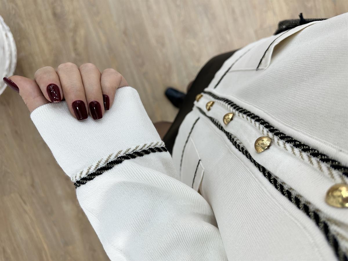 Gold Düğmeli Sim Detaylı Uzun Hırka-Ekru