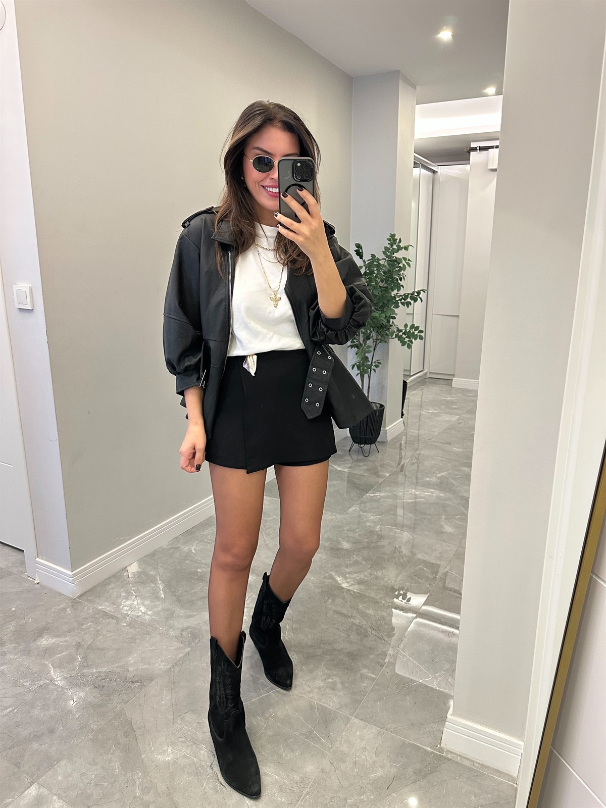 Gold Toka Detaylı Şort Etek - Siyah