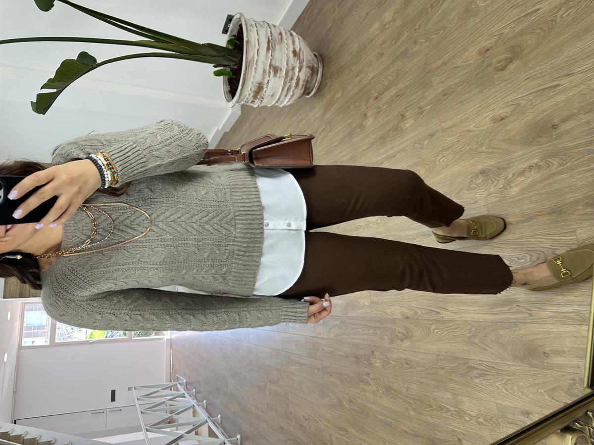 Gömlek Detaylı Saç Örgülü Kazak-Vizon