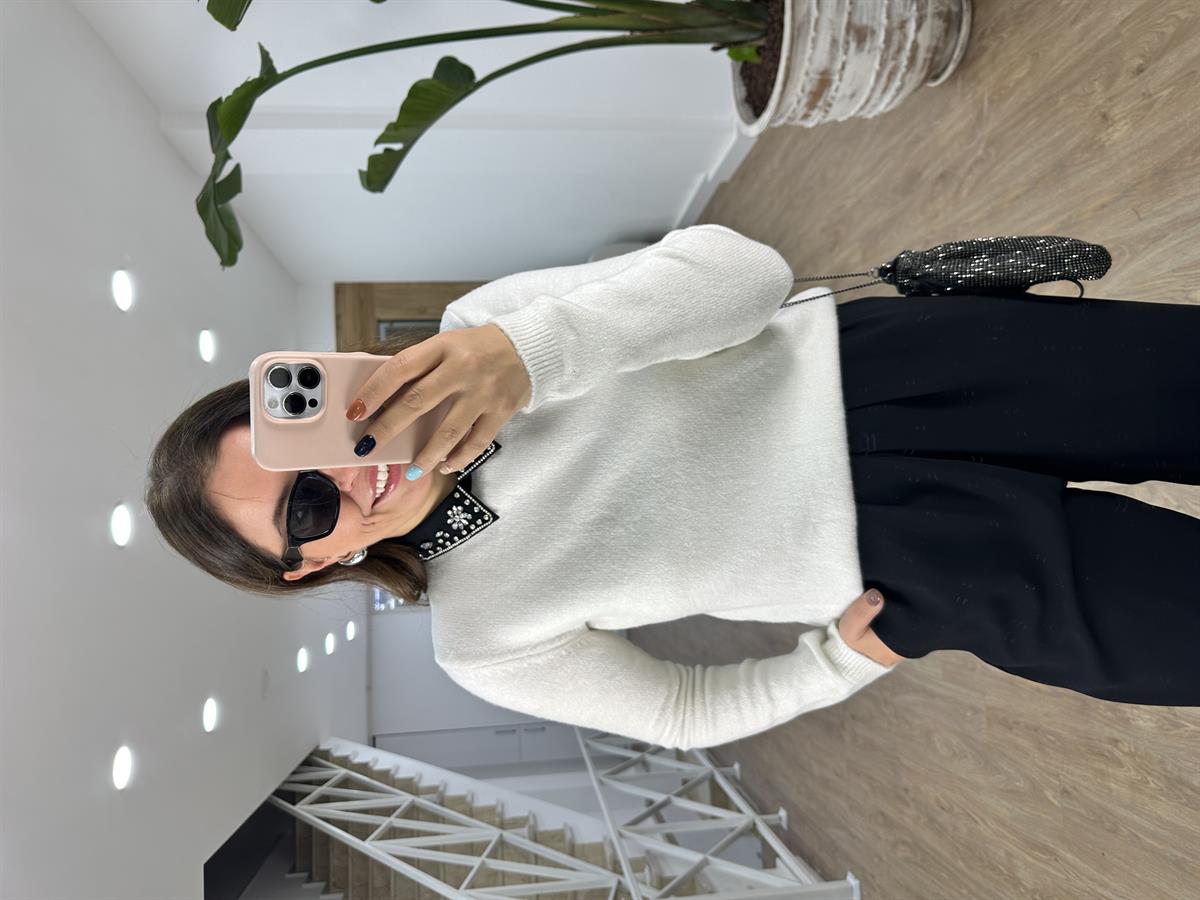 Gömlek Yaka Taşlı Triko-Ekru