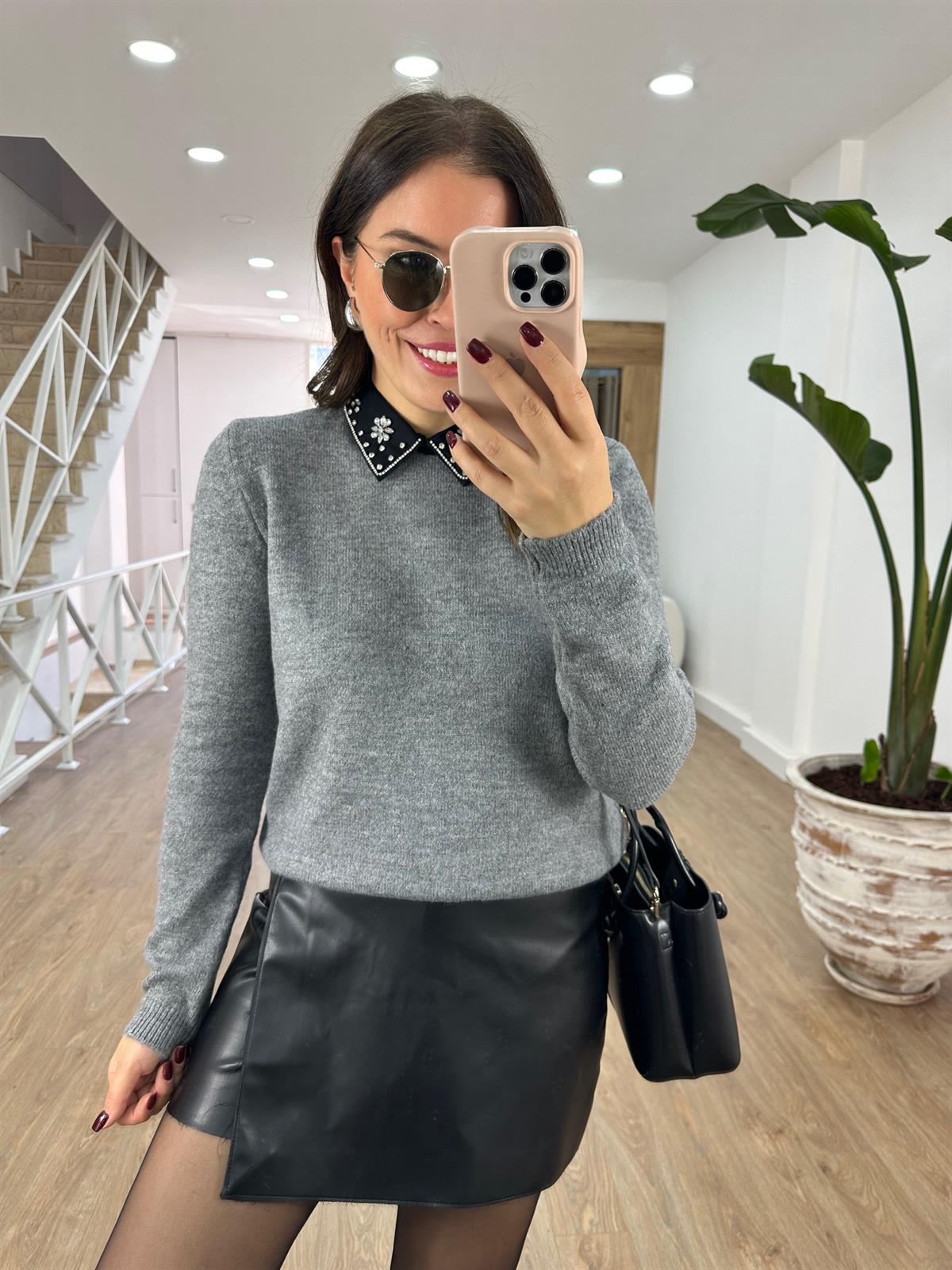 Gömlek Yaka Taşlı Triko-Gri