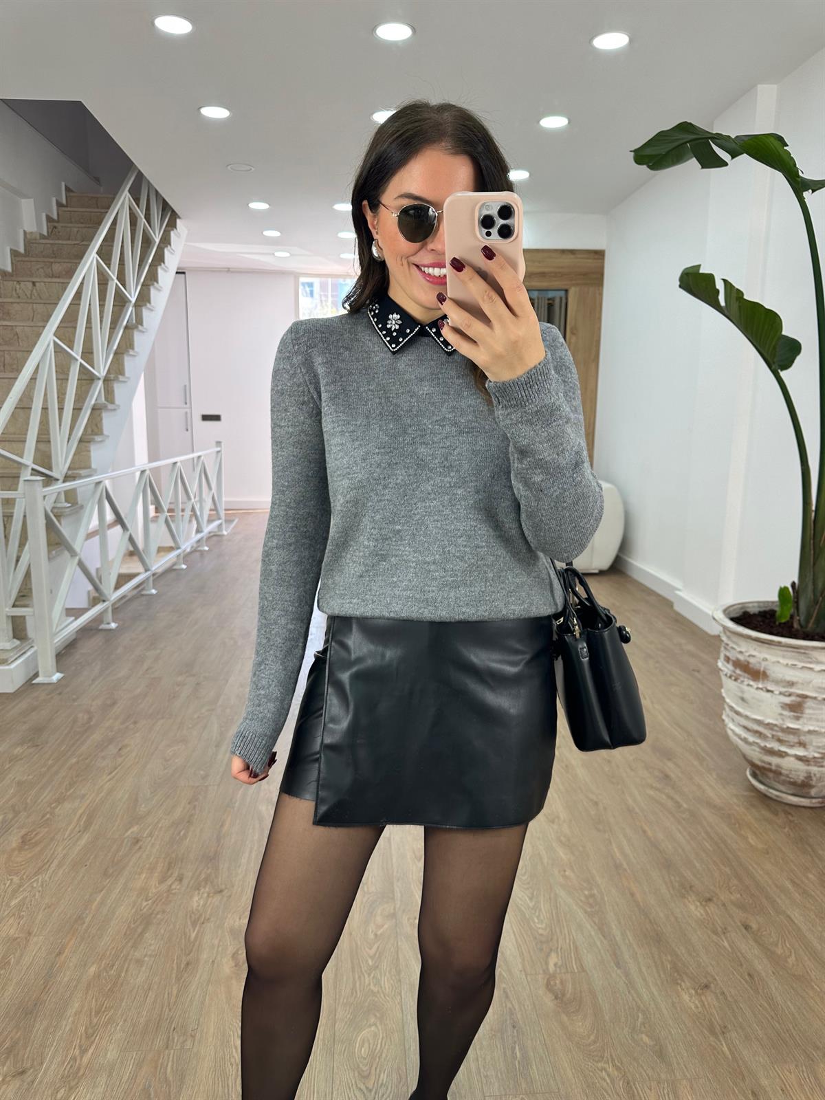 Gömlek Yaka Taşlı Triko-Gri