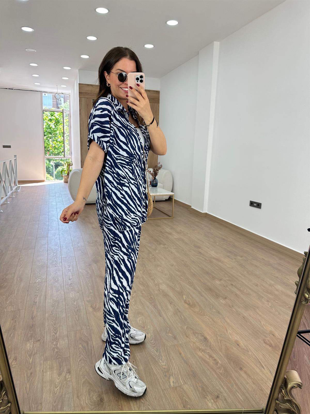 Gömlekli Piliseli Takım-Lacivert