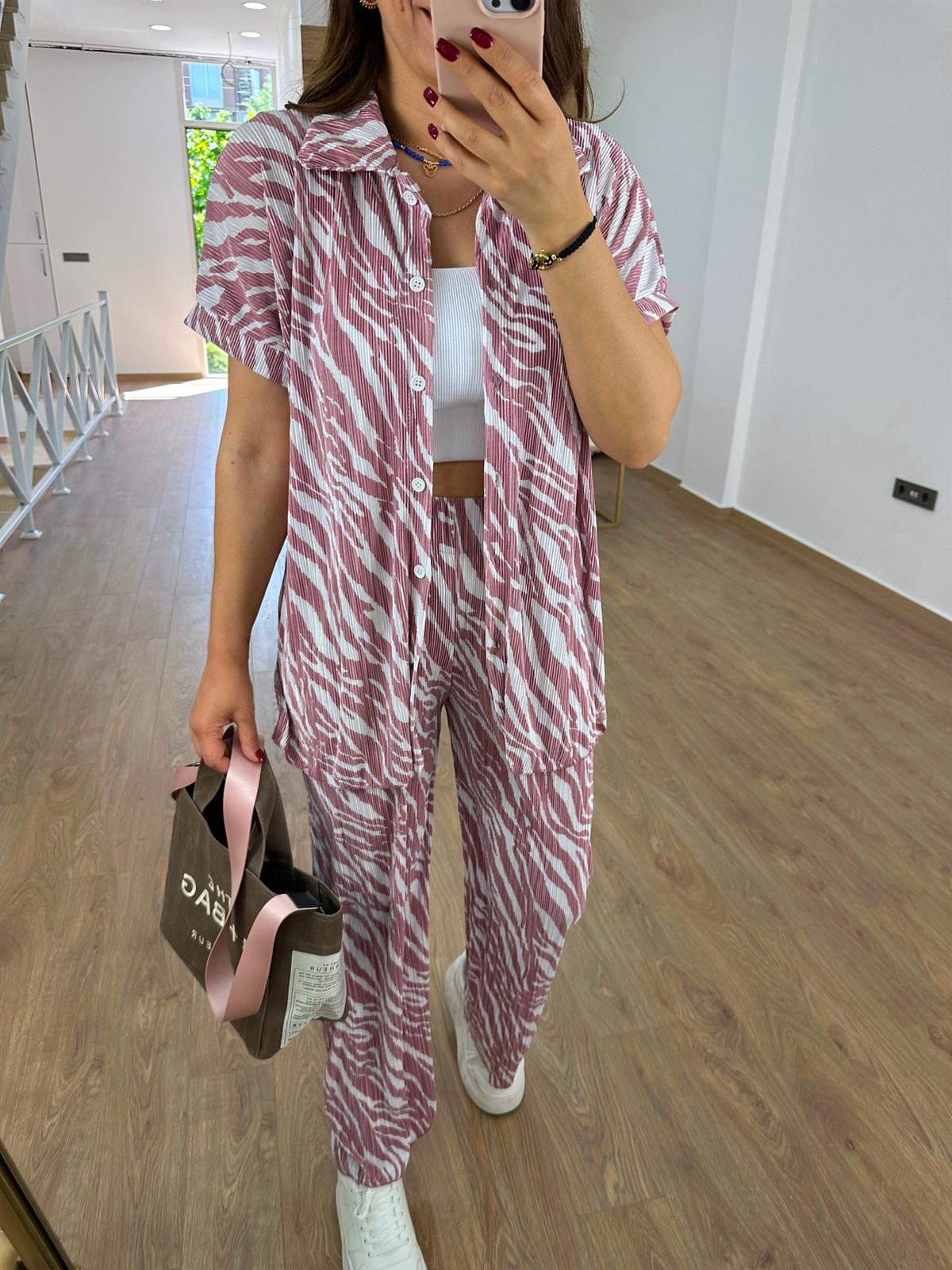 Gömlekli Piliseli Takım-Pembe