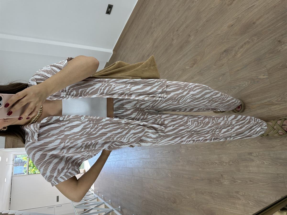 Gömlekli Piliseli Takım-Vizon