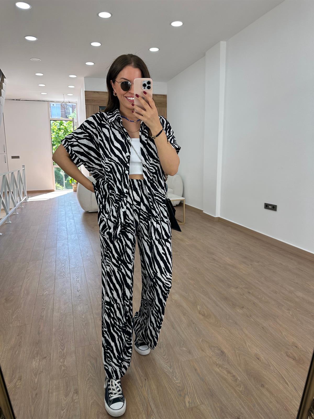 Gömlekli Piliseli Takım-Siyah