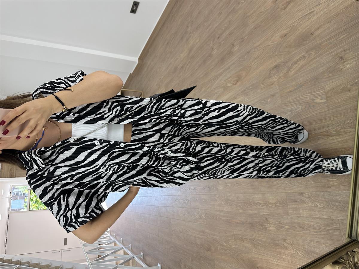 Gömlekli Piliseli Takım-Siyah