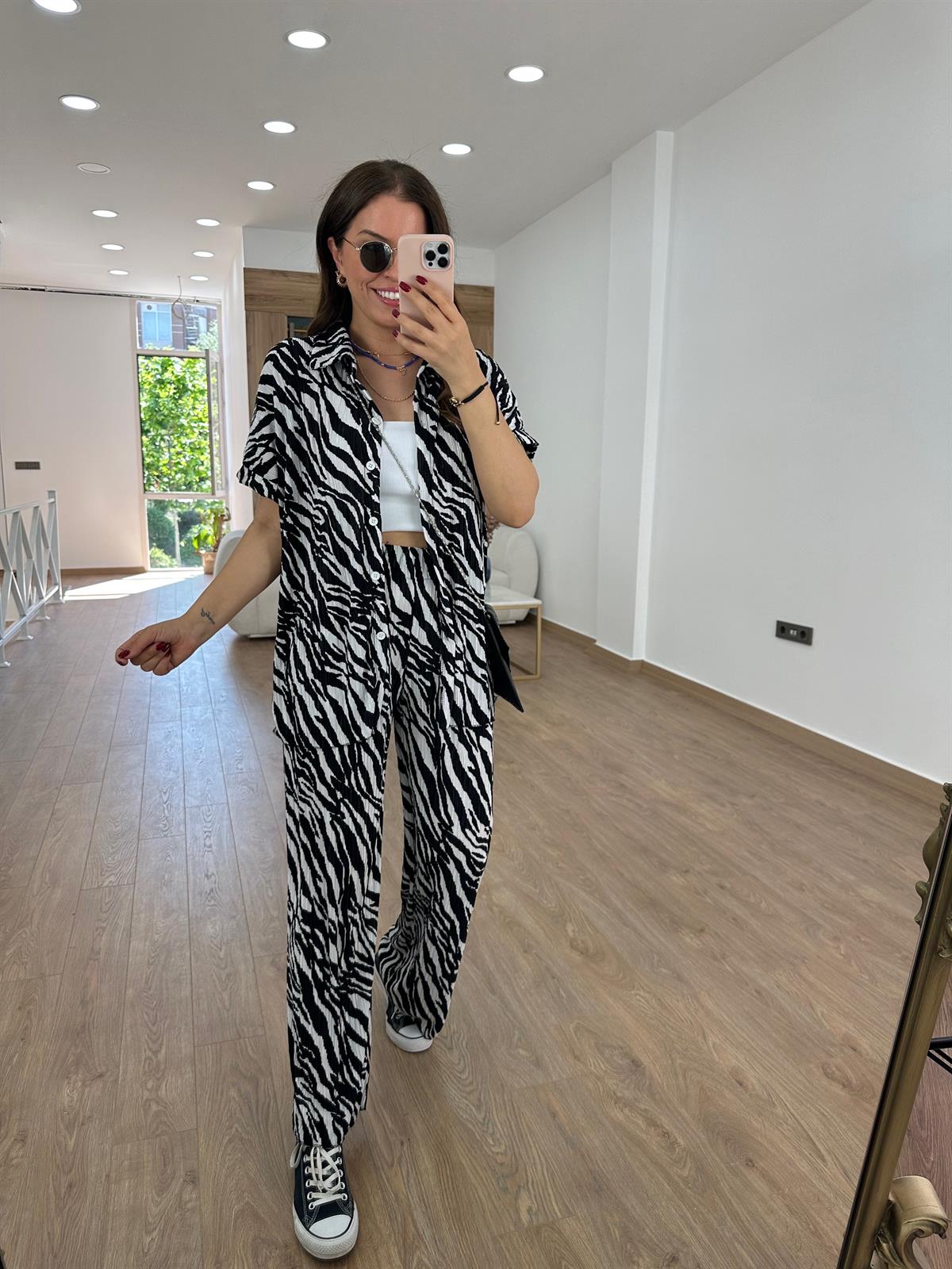 Gömlekli Piliseli Takım-Siyah