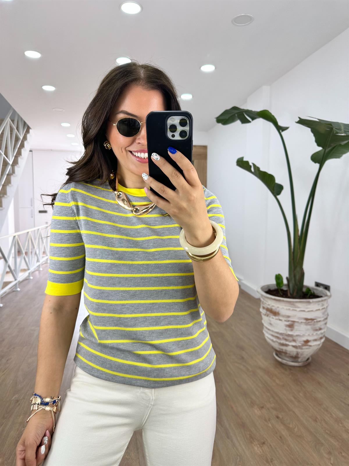 Gri Üzeri Sarı Çizgili Merserize Triko