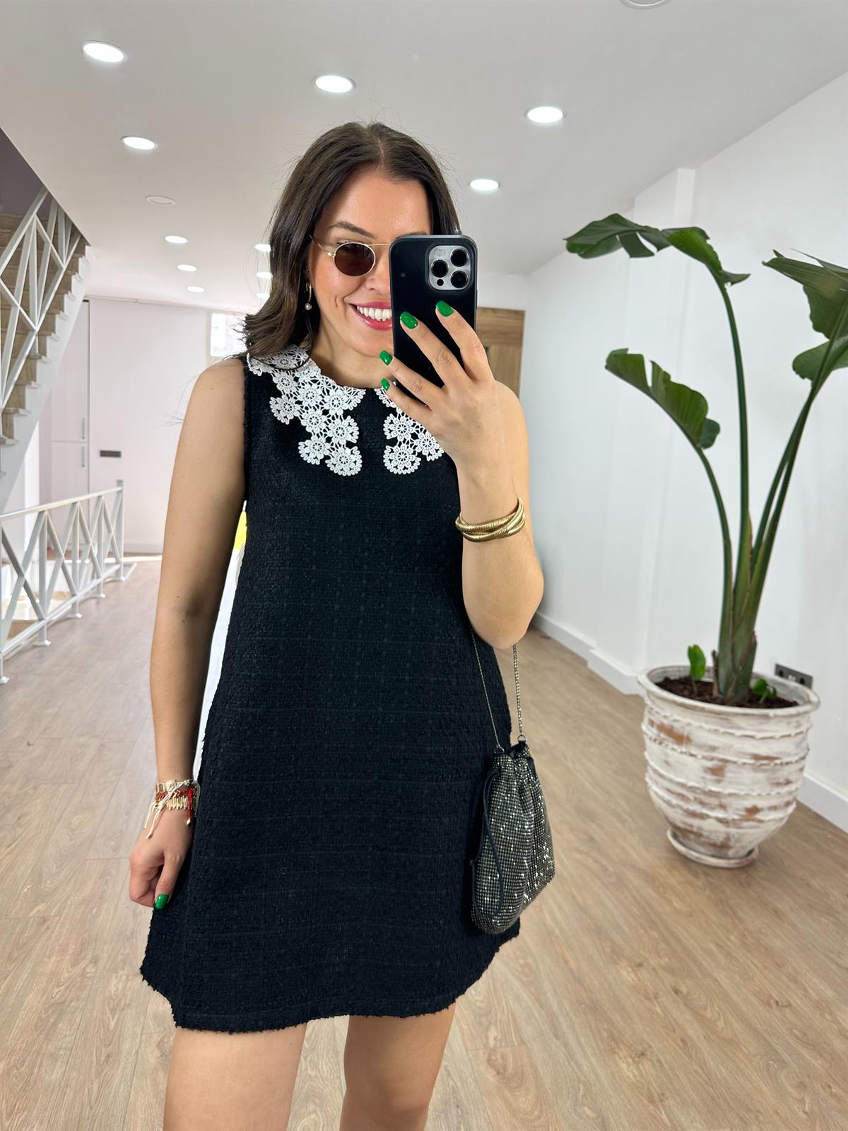 Güpür Detaylı Tüvit Elbise