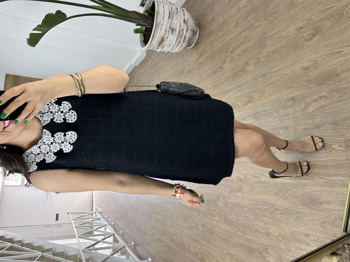 Güpür Detaylı Tüvit Elbise