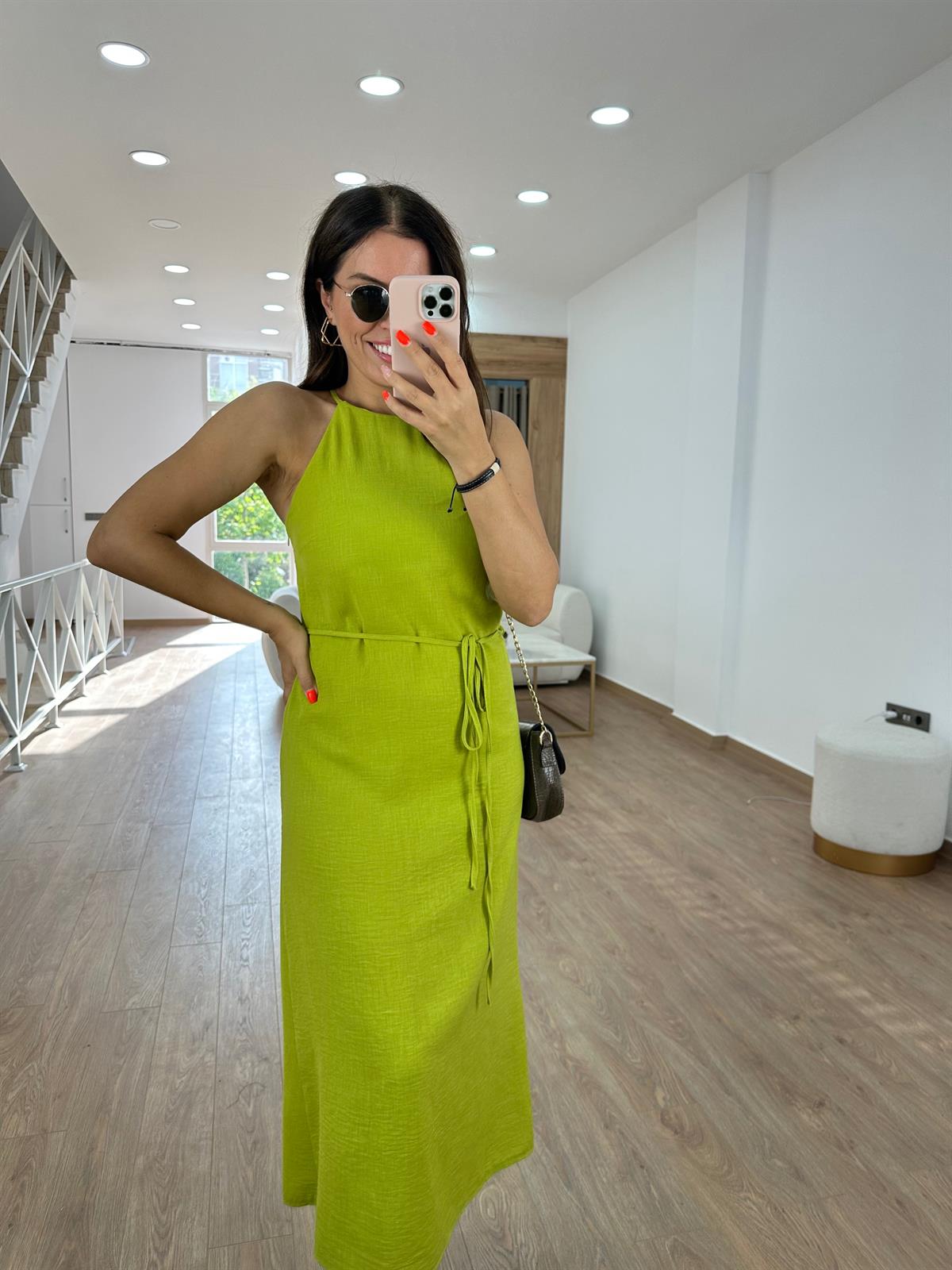 Halter Yaka Beli Kuşaklı Elbise-Fıstık Yeşili