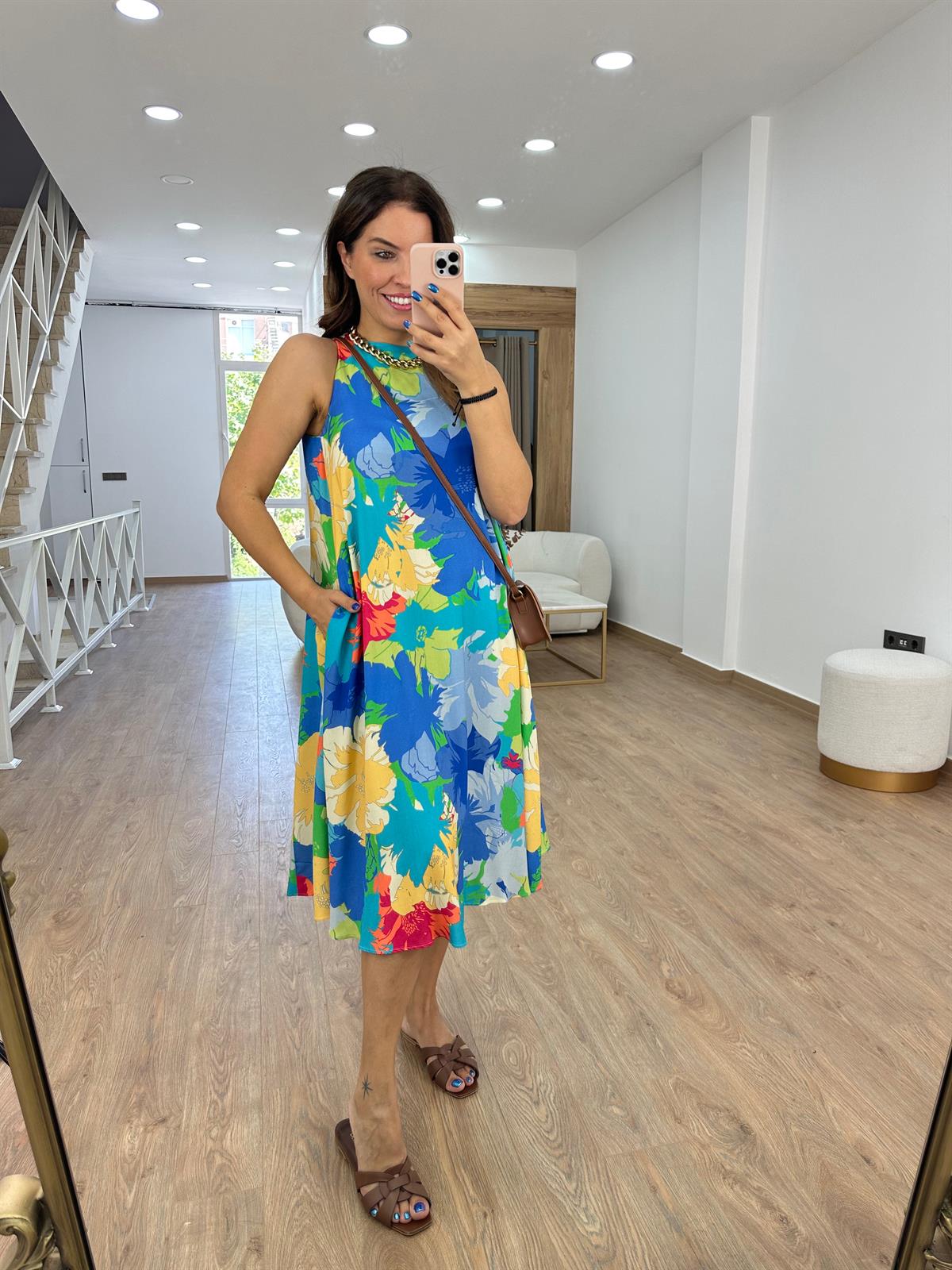 Halter Yaka Çiçekli Salaş Elbise-Mavi