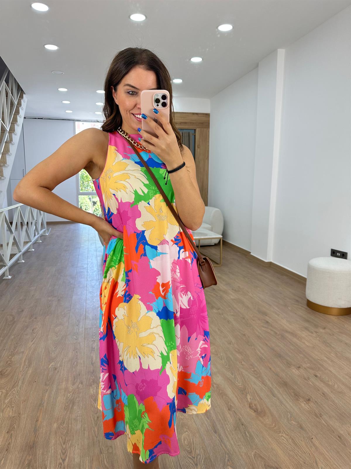 Halter Yaka Çiçekli Salaş Elbise-Pembe