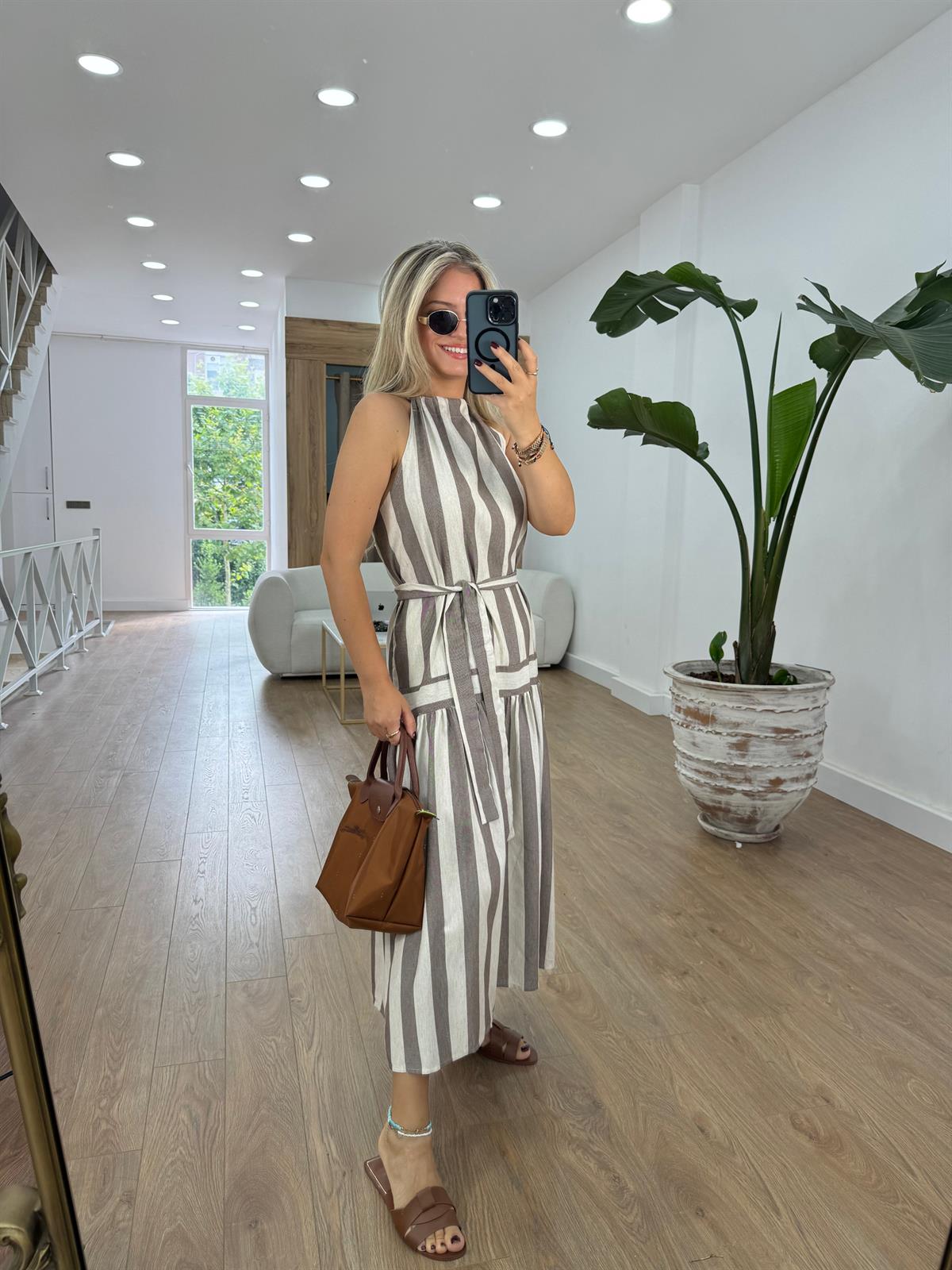 Halter Yaka Çizgili Keten Elbise-Vizon