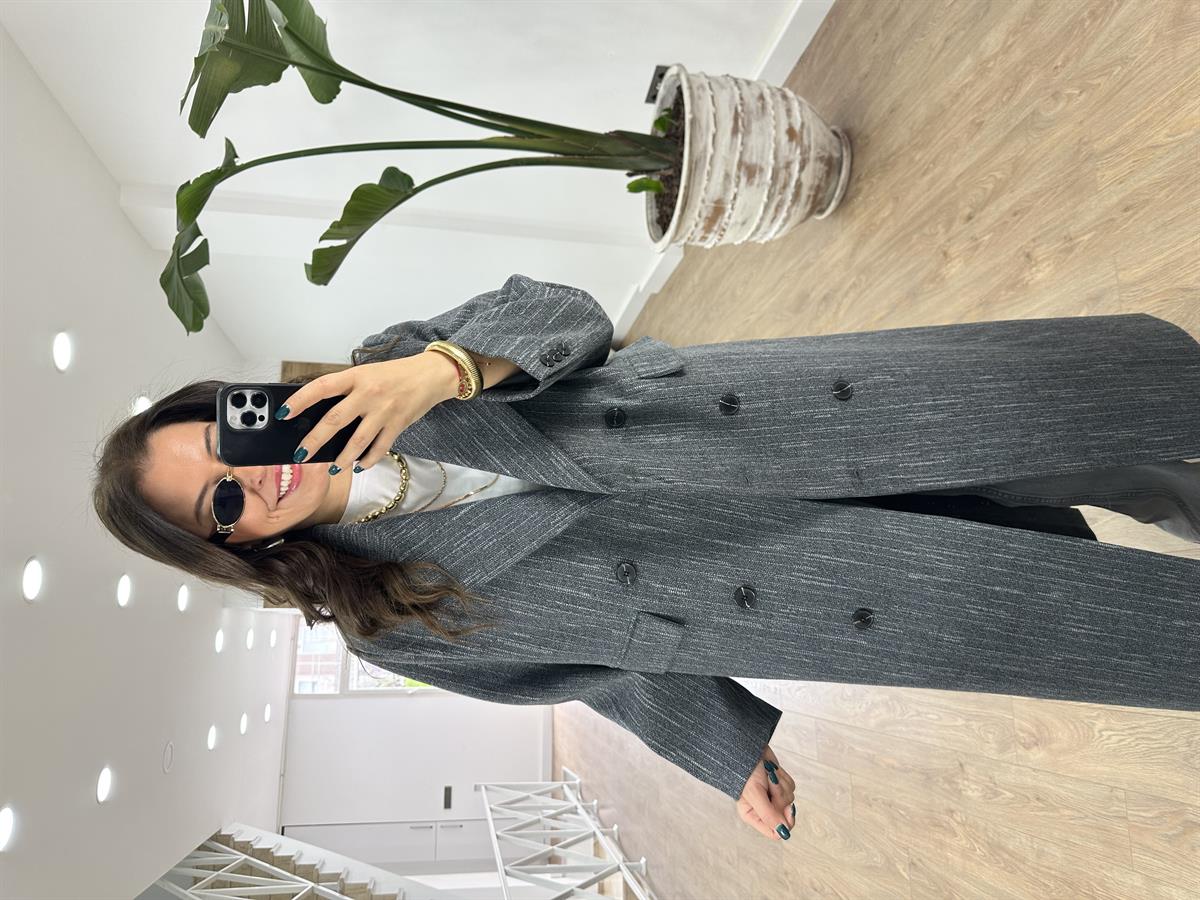 İçerisi Astarlı Altı Düğmeli Kaşe Kaban-Gri