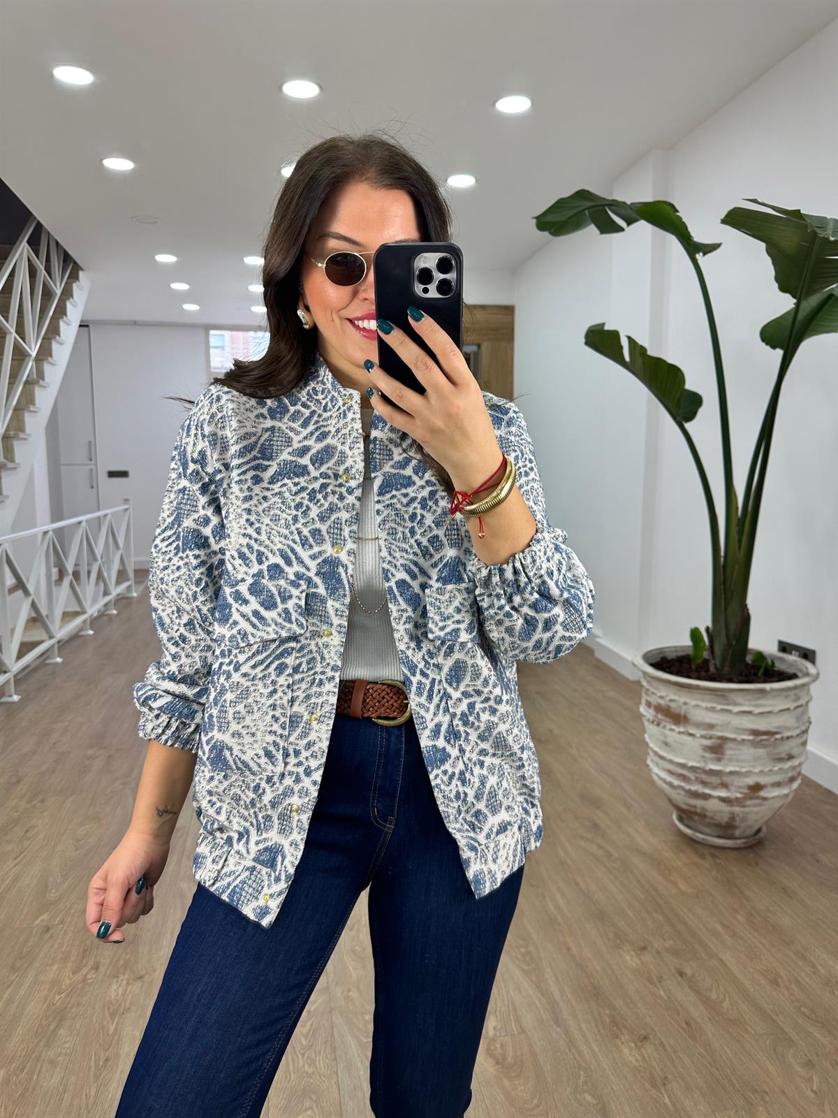 İçerisi Astarlı Kabartmalı Bomber Ceket