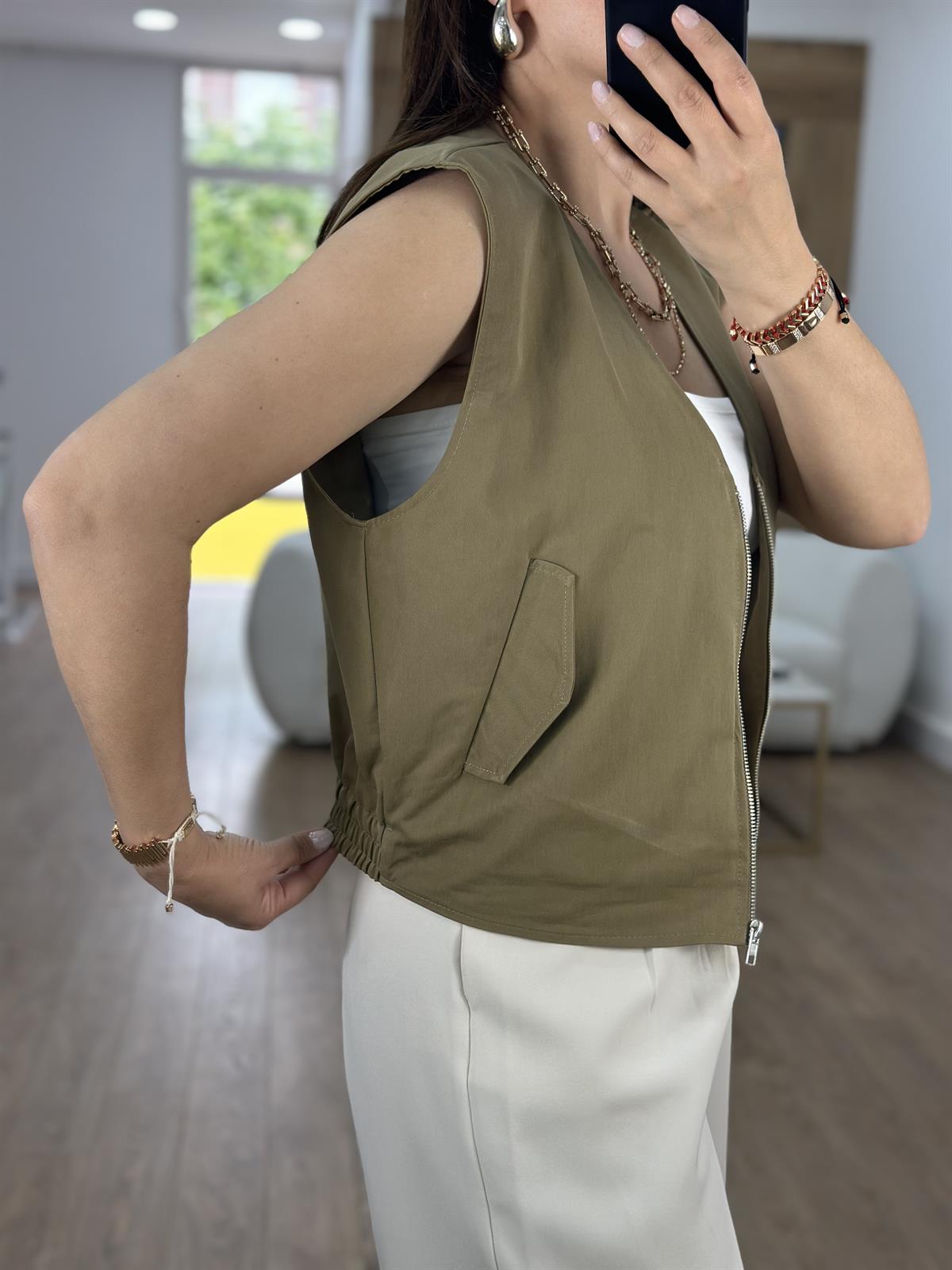 İçerisi Astarlı Kapak Cepli Yelek-Haki