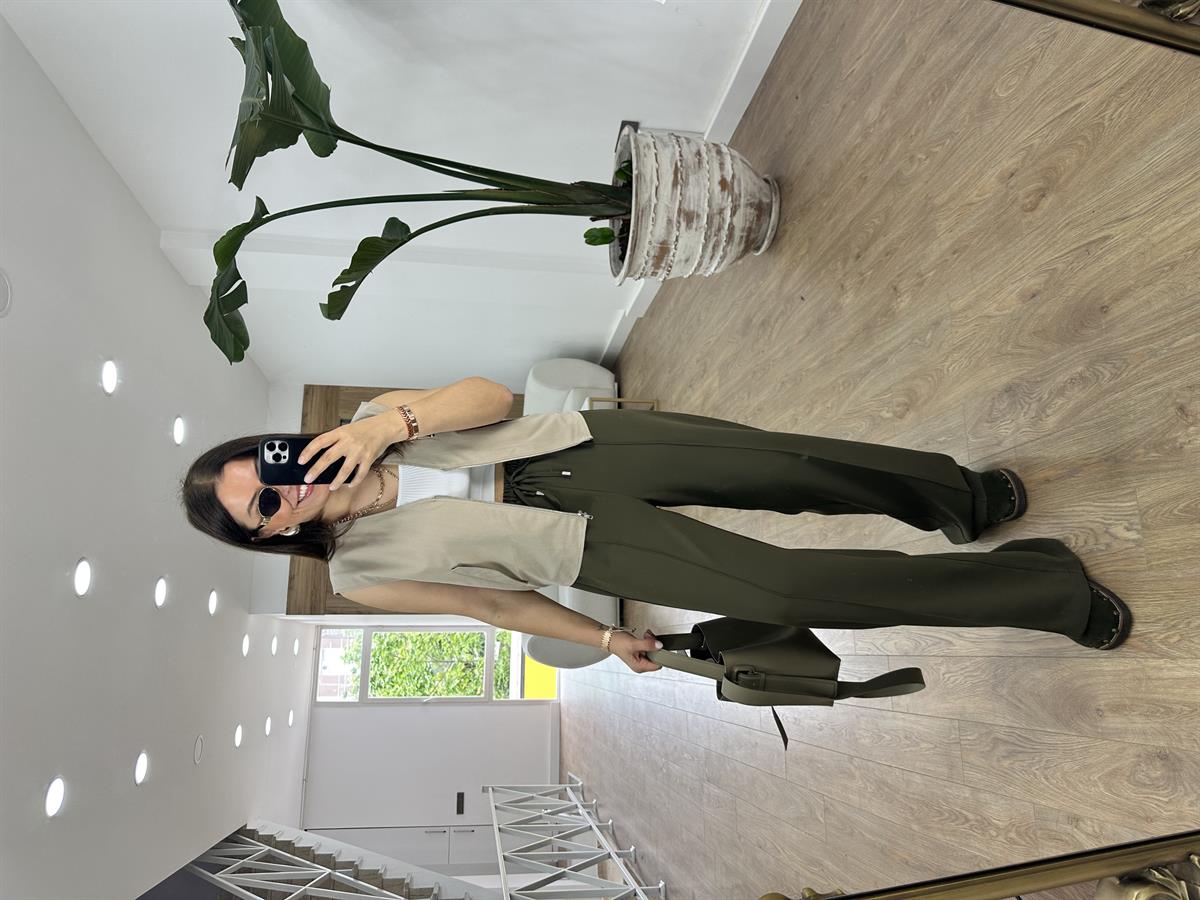 İçerisi Astarlı Kapak Cepli Yelek-Taş