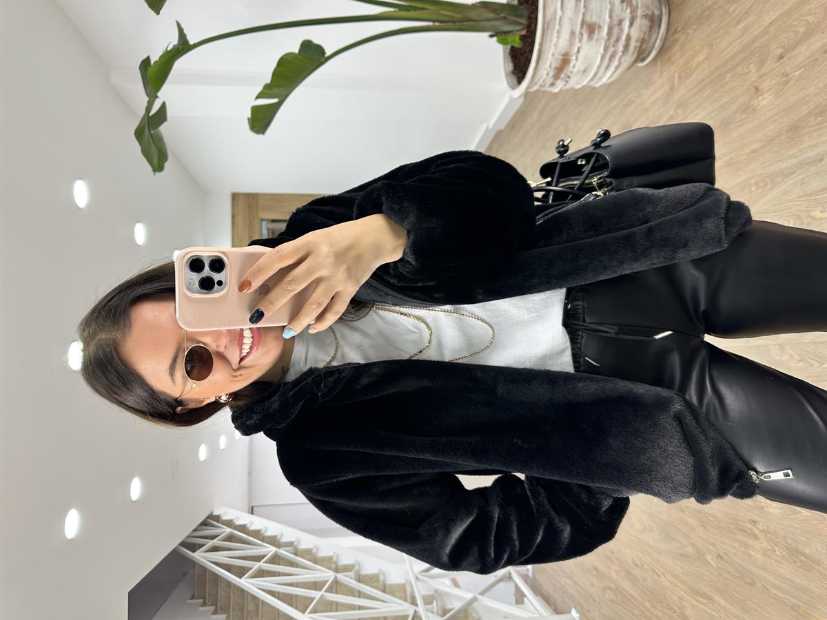 İçerisi Astarlı Kapüşonlu Kürk-Siyah