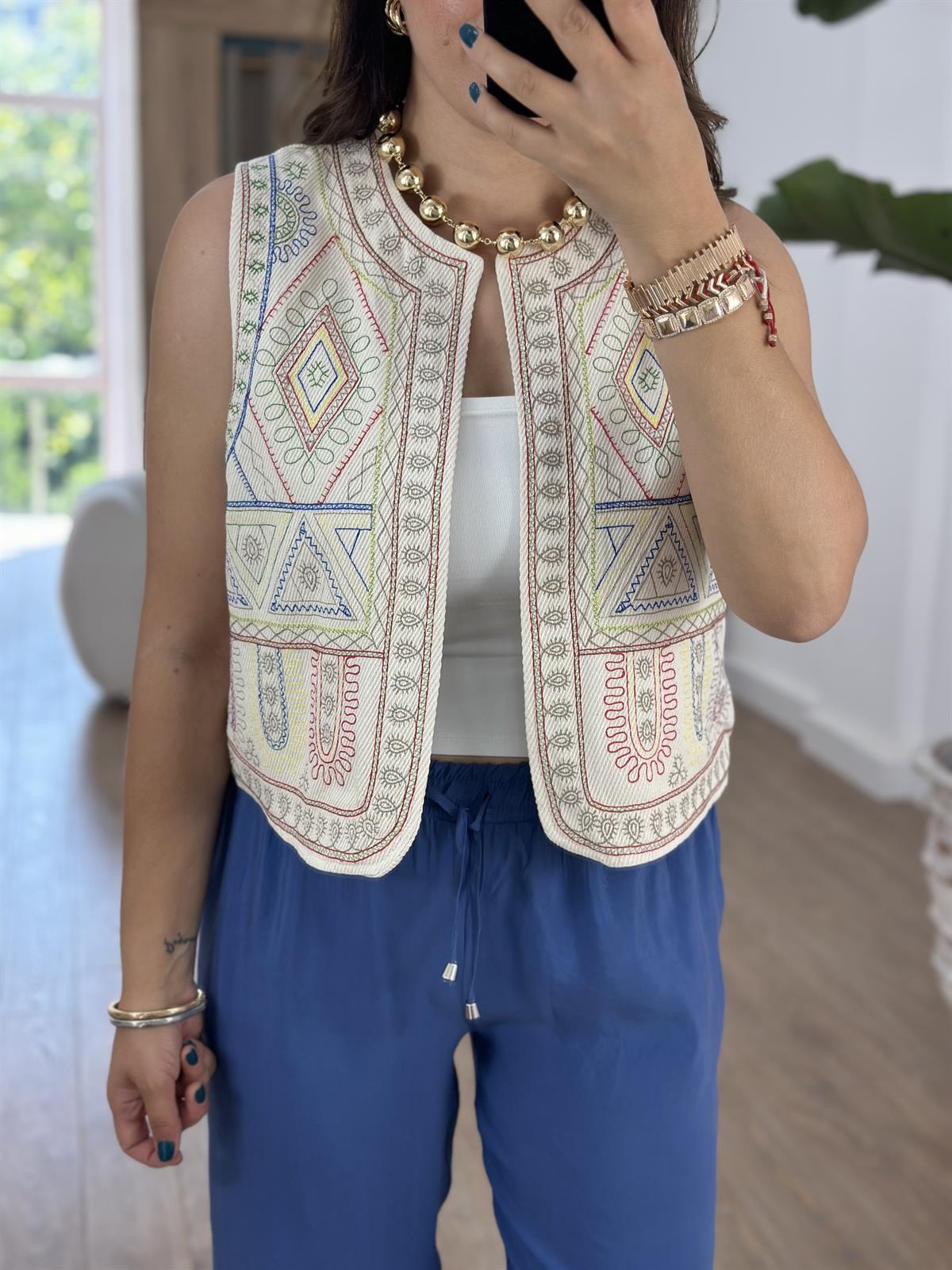 İçerisi Astarlı Nakışlı Keten Yelek