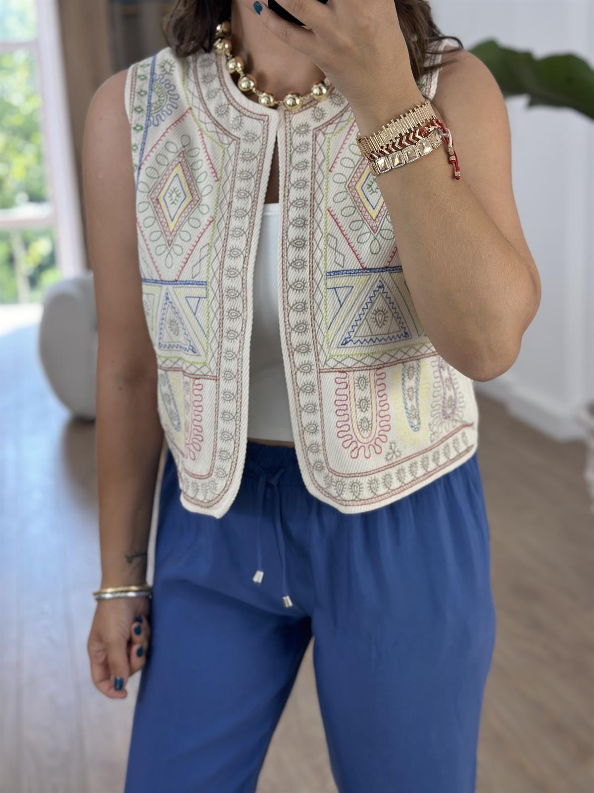 İçerisi Astarlı Nakışlı Keten Yelek