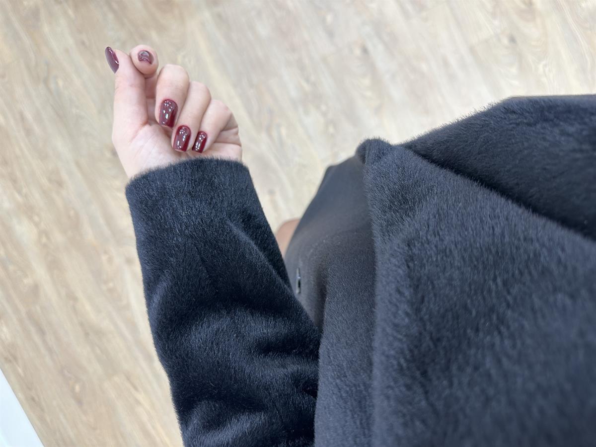 İçerisi Astarlı Tüylü Kaban Siyah