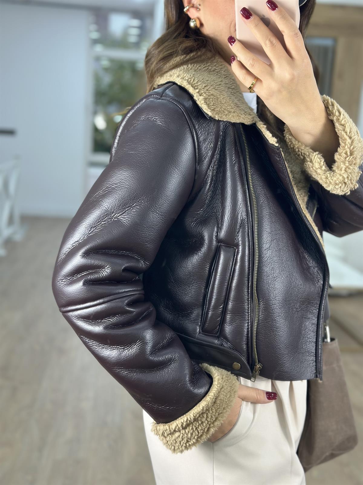 İçerisi Kürklü Deri Mont