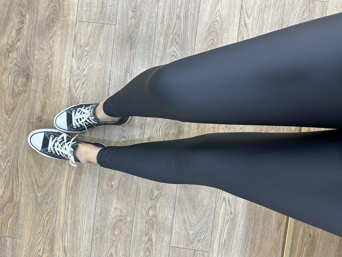 İçerisi Şardonlu Mat Deri Tayt