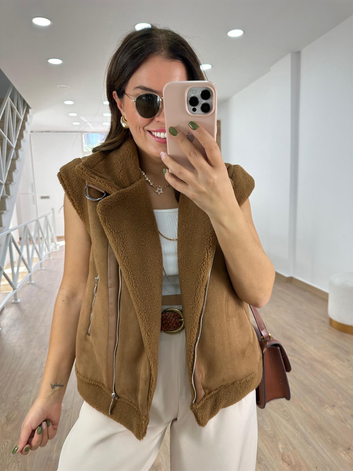 İçerisi Yumuşacık Kürklü Güderi Yelek -Taba