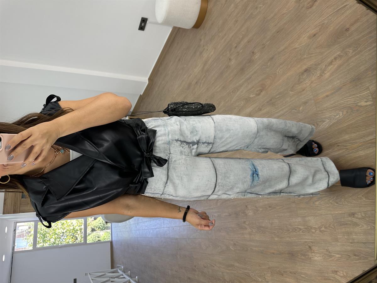 İçi Astarlı Apoletli Deri Yelek