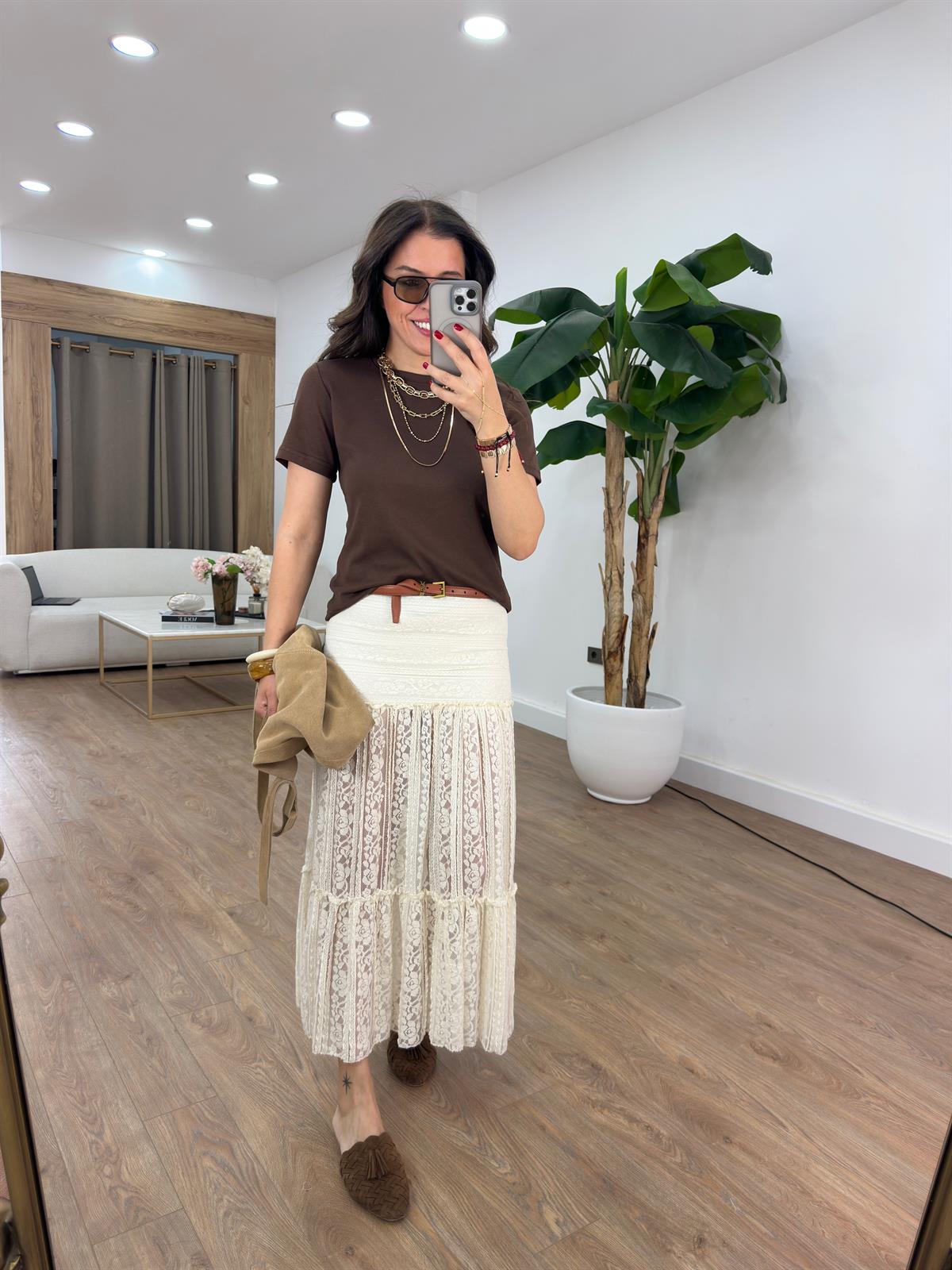 İçi Astarlı Dantel Midi Etek