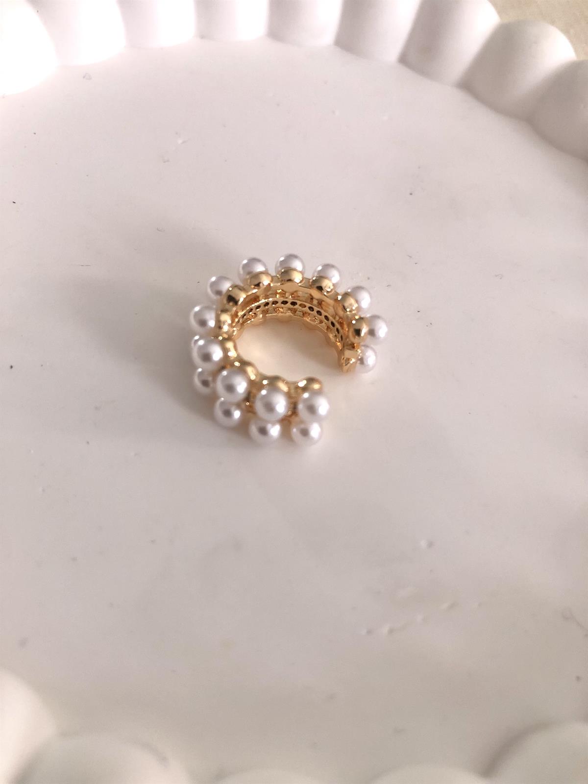 İnci Taşlı Gold Kıkırdak Küpe