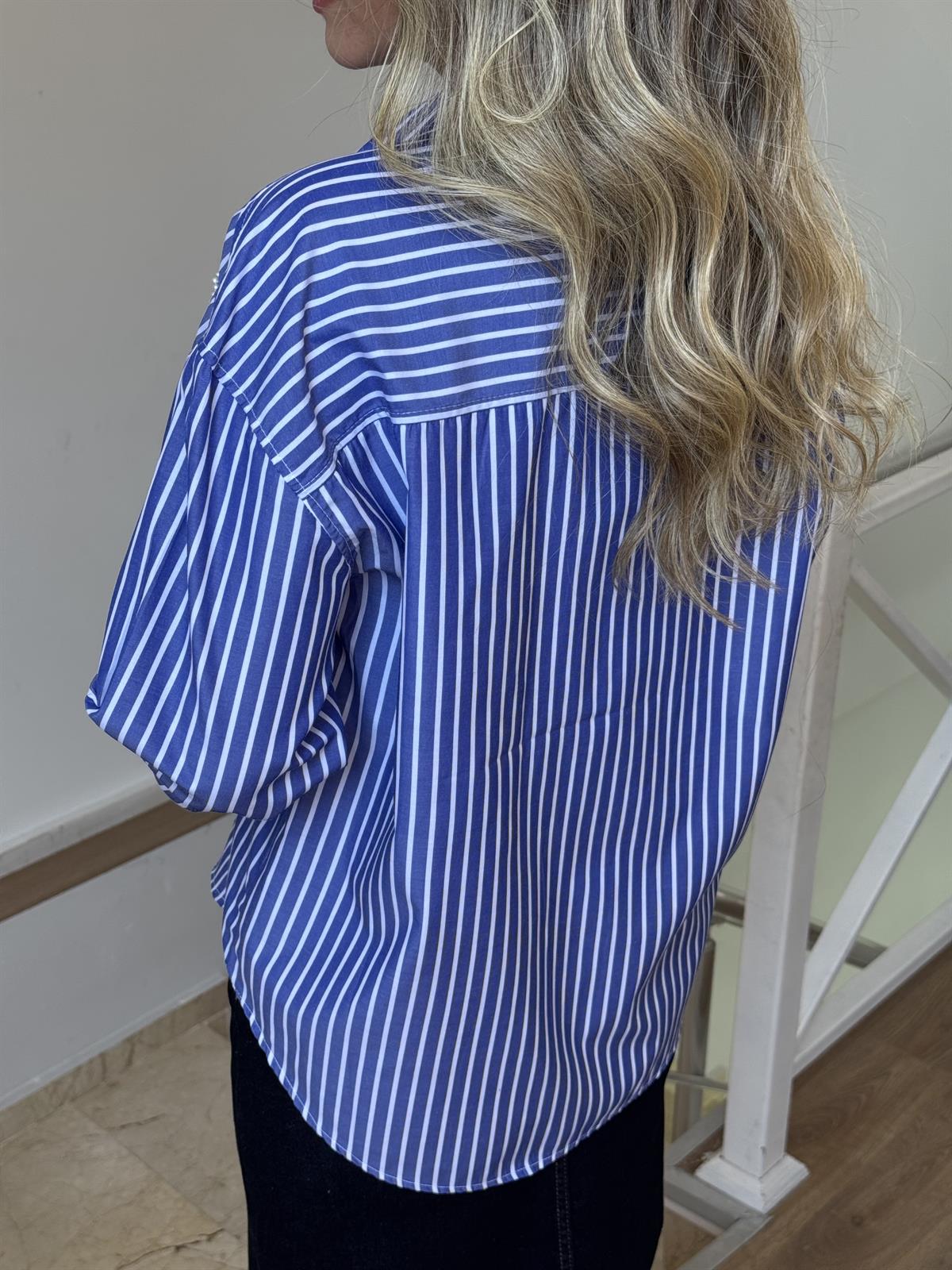 İnci ve Taş İşlemeli Gömlek 