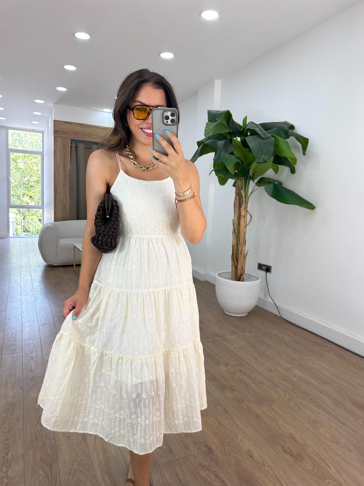 İşlemeli Askılı Midi Elbise 