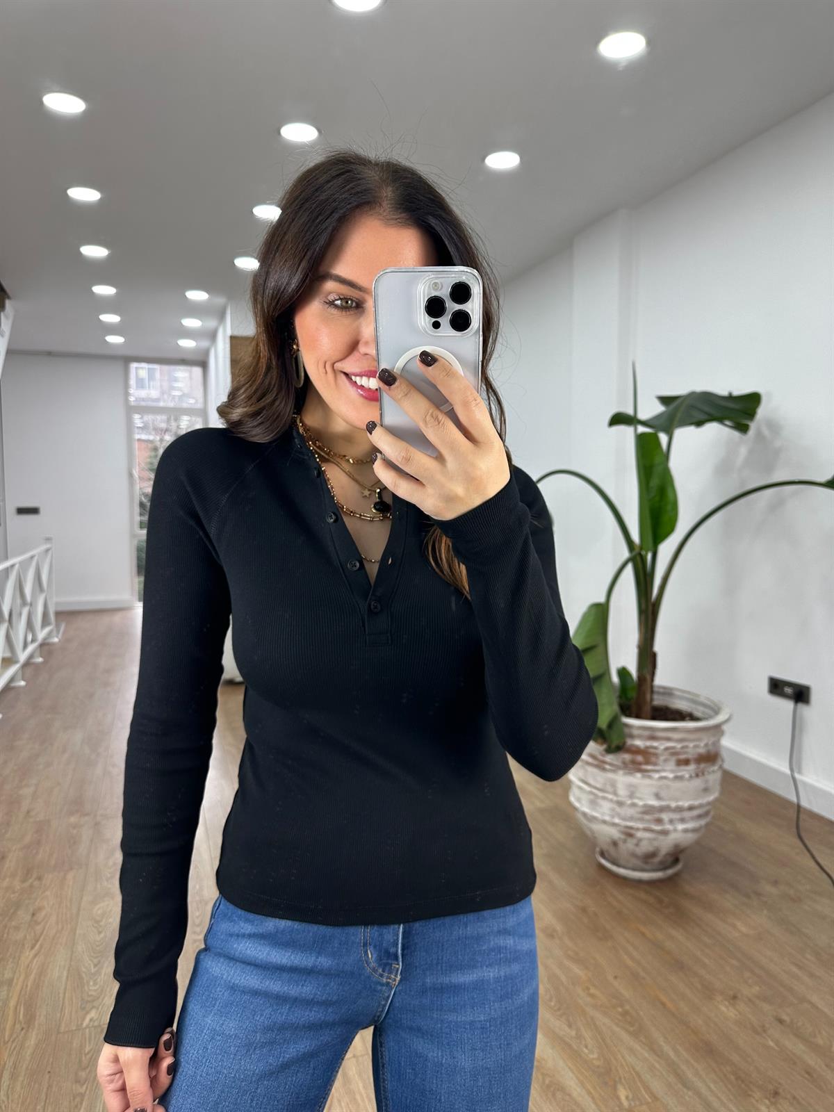 İtalyan Kol Düğmeli Bluz  - Siyah